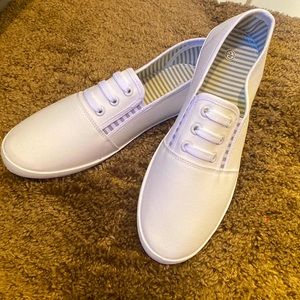 White slip on size 9